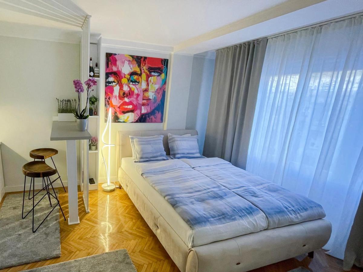Skadarlija Colorway Apartment เบลเกรด ภายนอก รูปภาพ